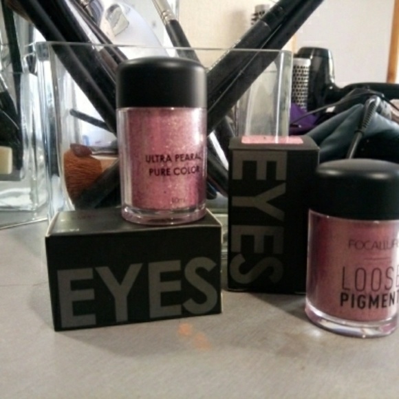 Loose Pigment Eye Shadow 01 Mauve Pearl - Picture 7 of 8